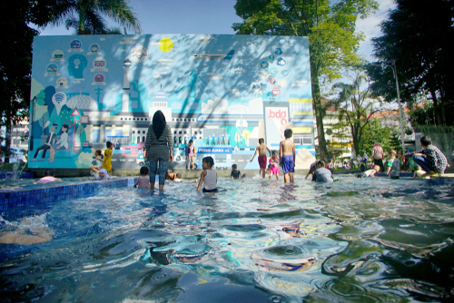 Bahagia Itu Sederhana Berenang, Kolam Taman Sejarah Bandung