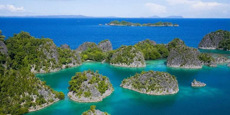 Bentang Alam Raja Ampat yang Rupawan